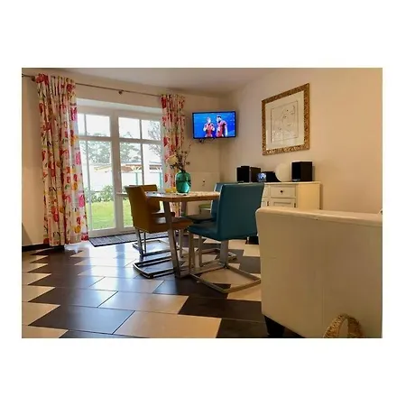 Semesterbostad Josephine Comfortable Ostseebad Kühlungsborn