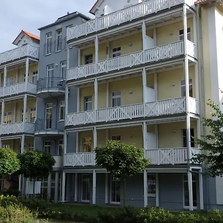 Semesterbostad Josephine Comfortable