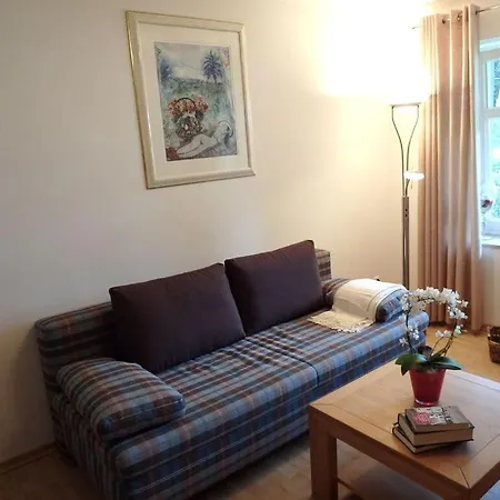 Holiday home Josephine Comfortable Kuehlungsborn